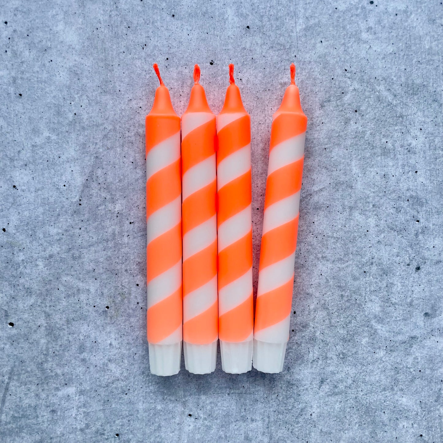 Dip Dye Kerzen | Swirl neonorange | 4er Set