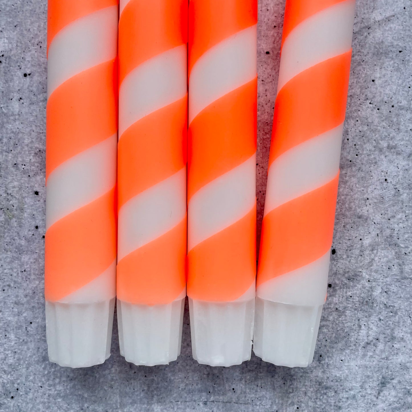 Dip Dye Kerzen | Swirl neonorange | 4er Set