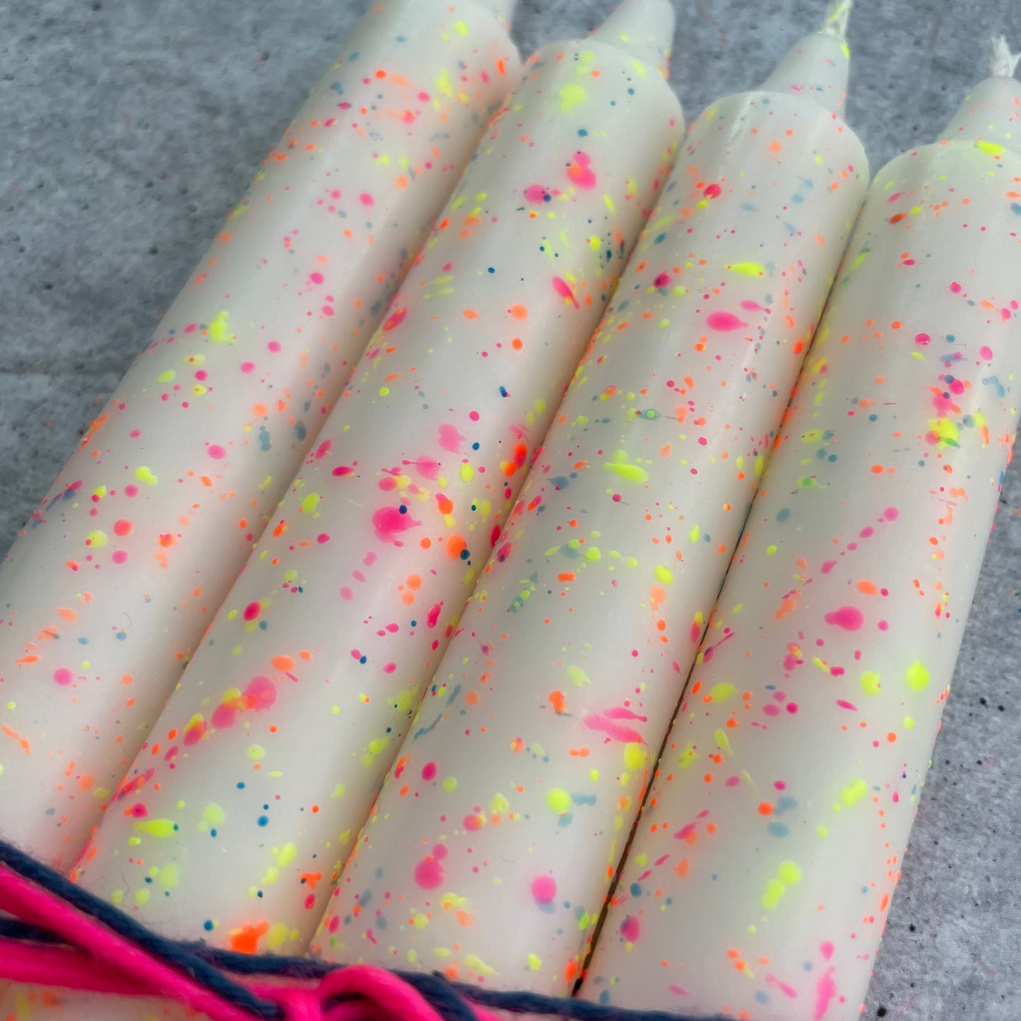 Konfettikerzen neon + blau | 4er Set