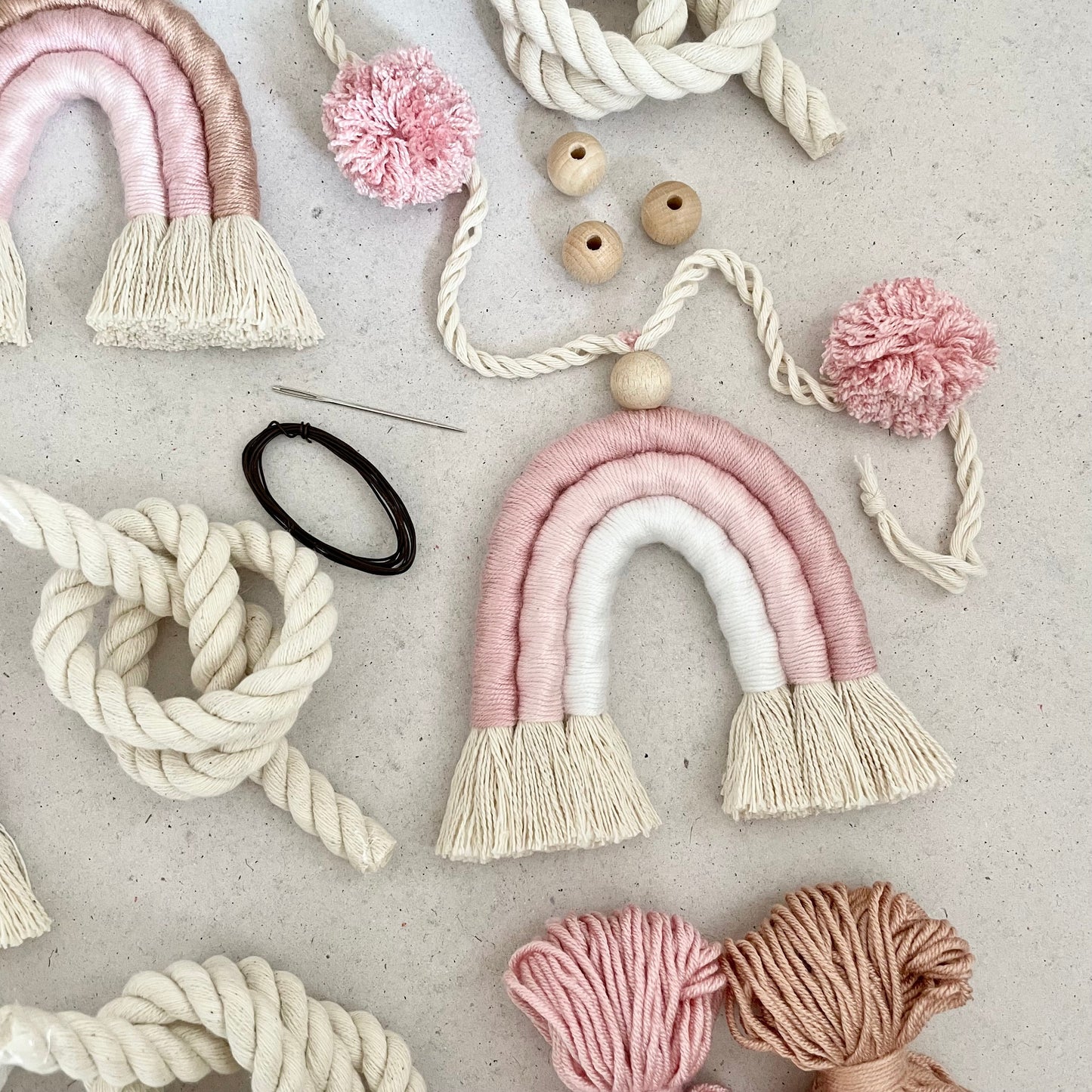 DIY Kit Makramee Boho Regenbogen-Girlande