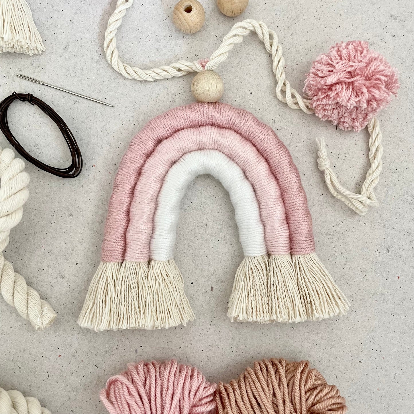 DIY Kit Makramee Boho Regenbogen-Girlande