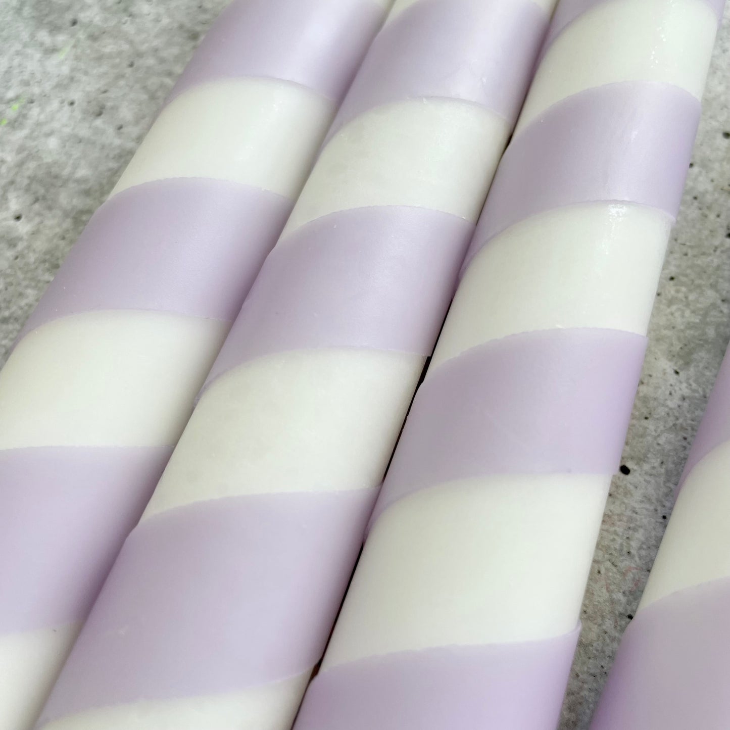 Dip Dye Kerzen | Swirl lila | 4er Set