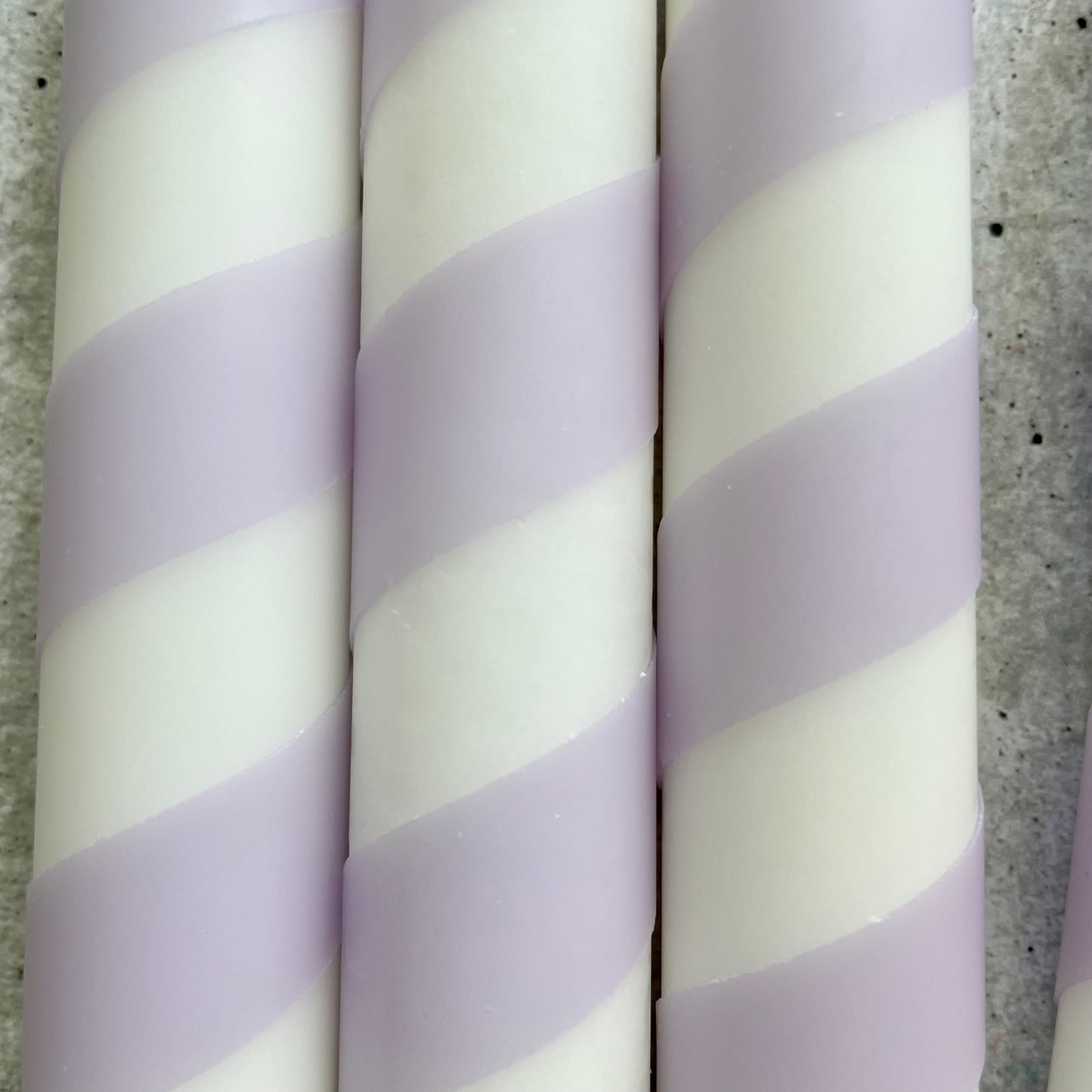 Dip Dye Kerzen | Swirl lila | 4er Set