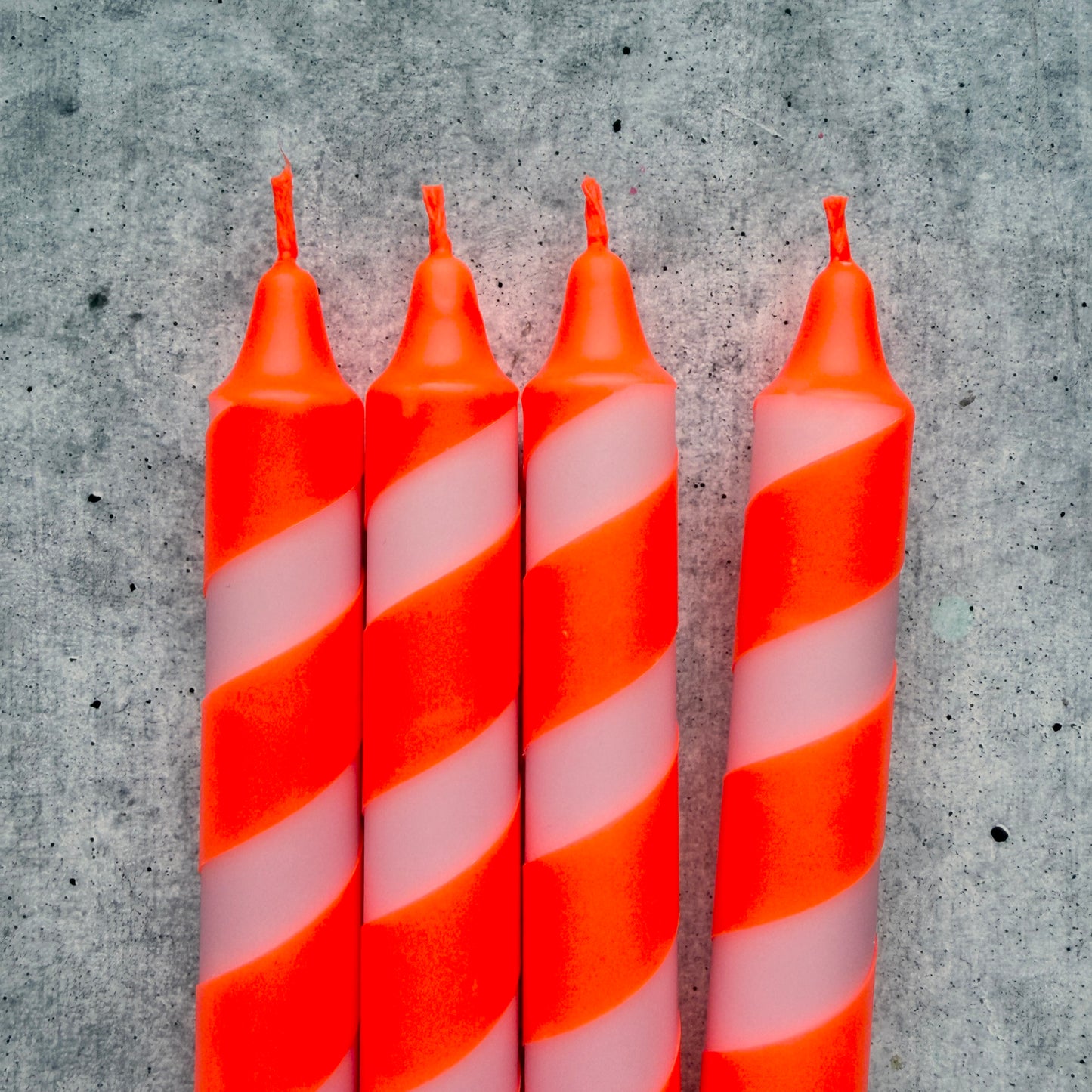 Dip Dye Kerzen | Swirl rosa-neonorange | 4er Set