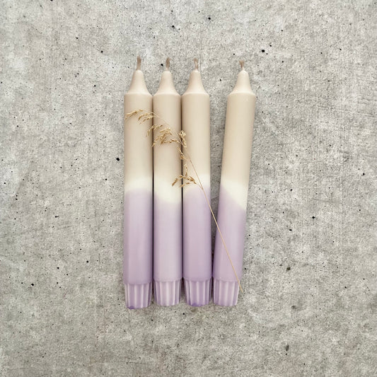 Dip Dye Kerzen Beige-Flieder im 4er Set – handgemachte Stabkerzen